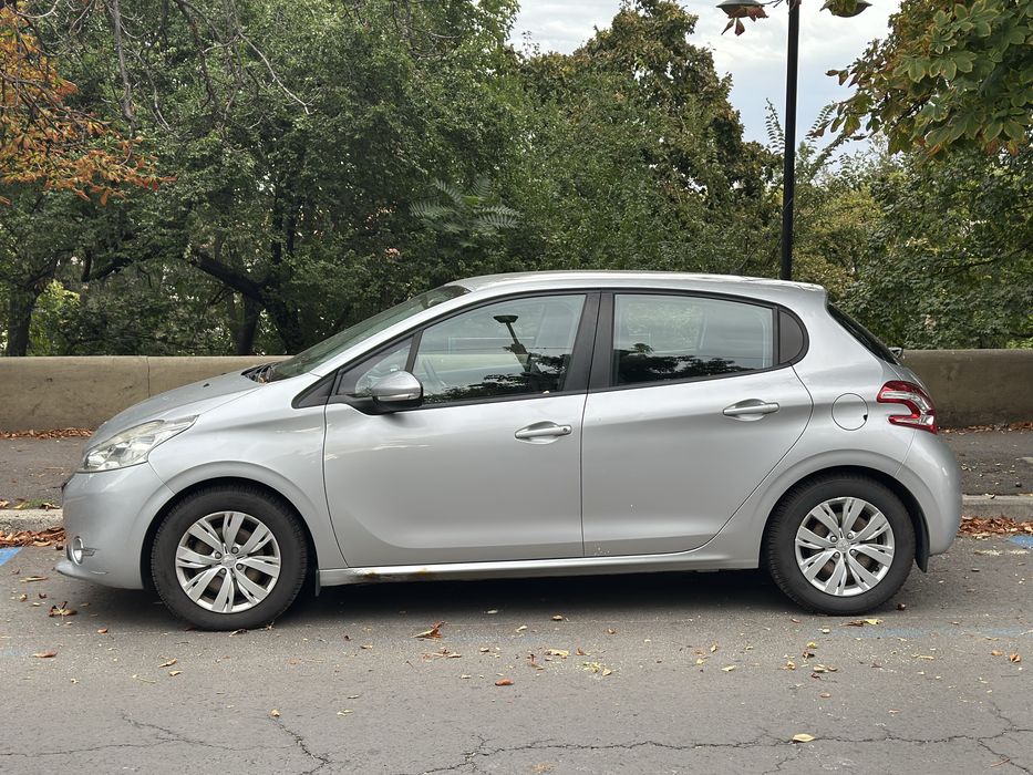 Peugeot 208 – 1.4 HDi - 2012