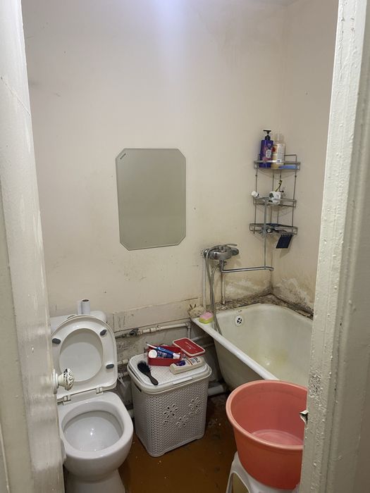 Продается 1 комнатная Чирчик 8