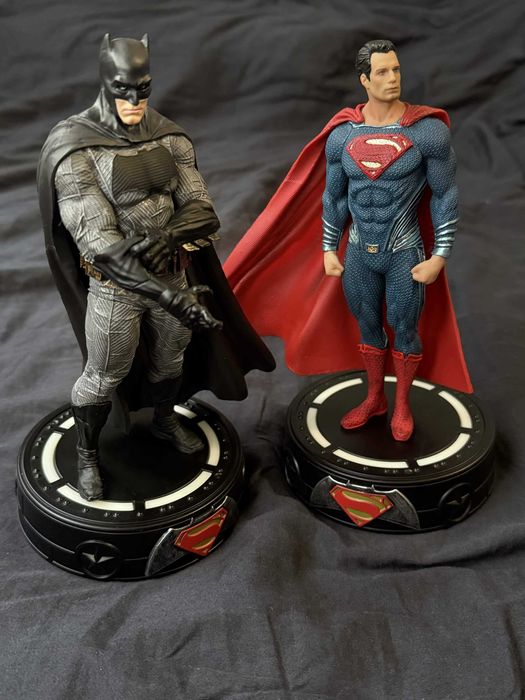 колекционерски фигурки Батман срещу Супермен  / Figure Batman vs Superman statue