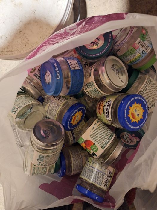 Баточки от детского питания