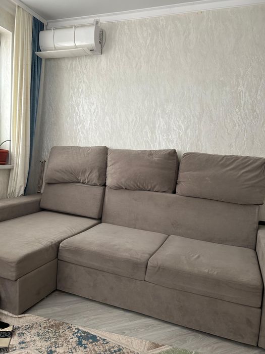 Продается диван угловой, очень удобный!