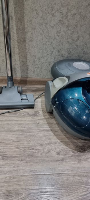 Пылесос с аква-фильтром европейского качества ZELMER