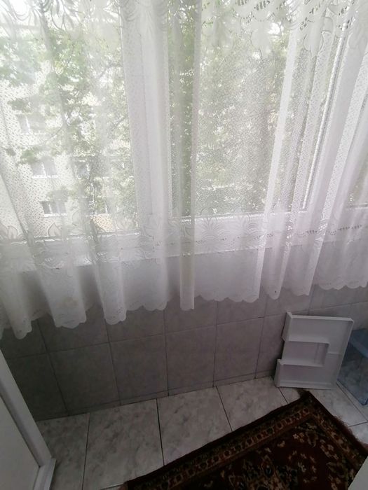 Închiriez garsoniera