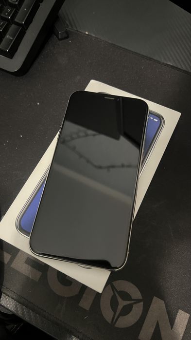 iPhone X 256 GB White