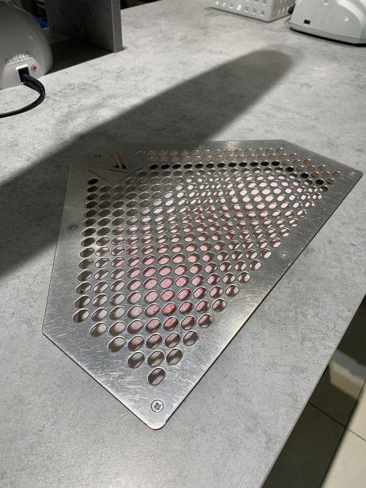 Столы для салона красоты и офиса