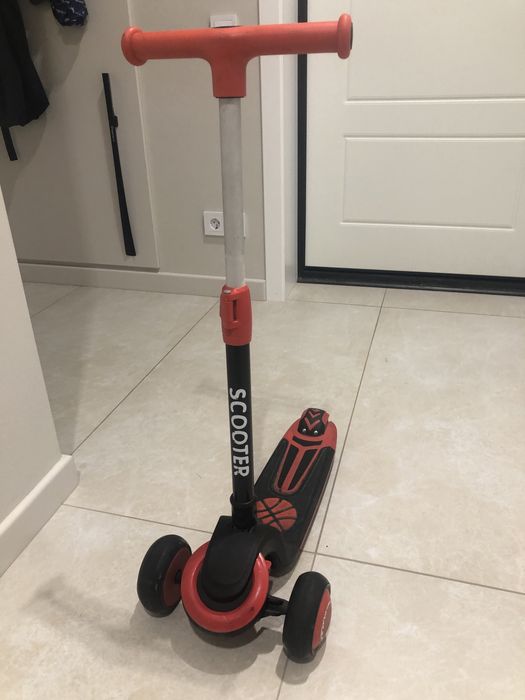 Детский самокат в отличном состоянии