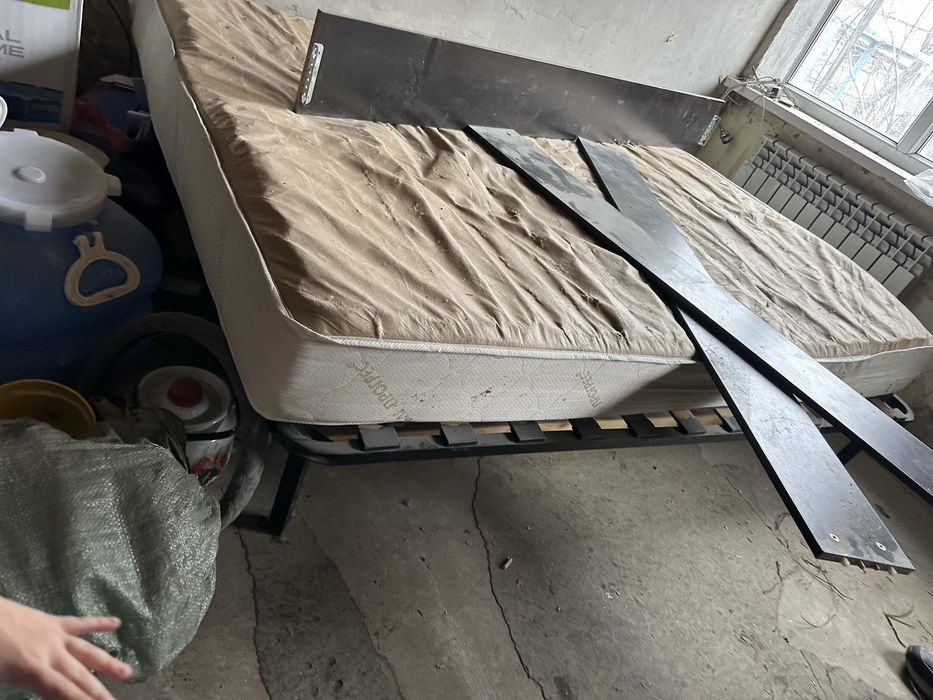 Кровать 2х спальная б/у