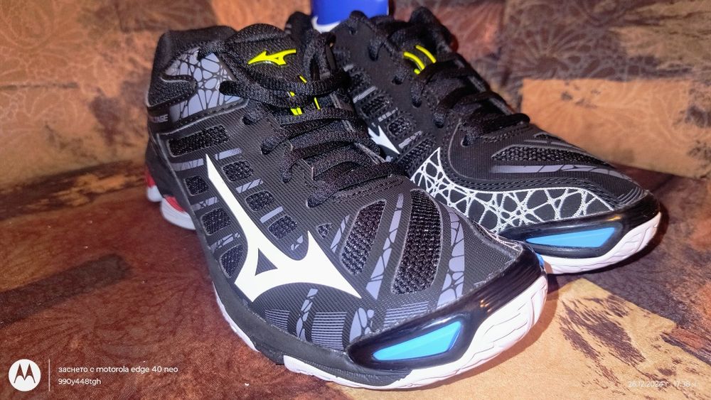 Маратонки  Mizuno