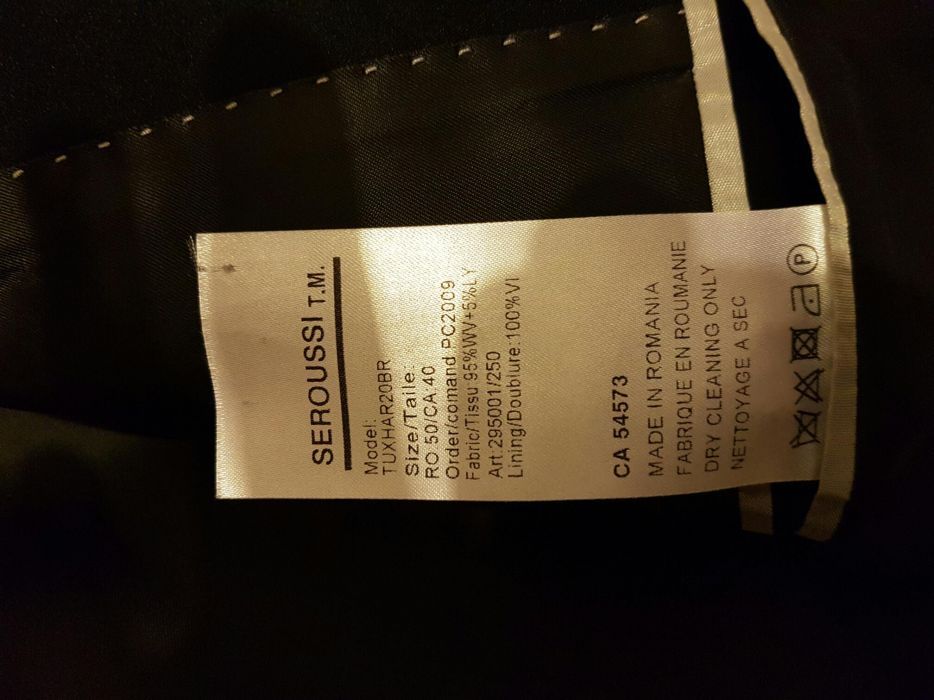 Vand set ceremonie Serrousi: smoking, camasa si papion