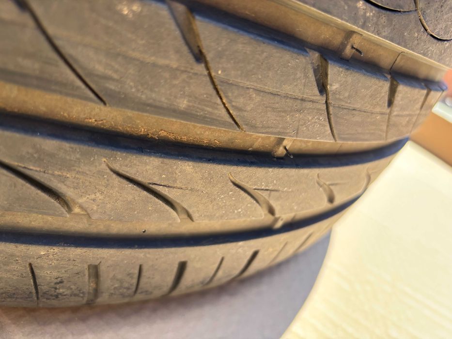 Pereche 2 anvelope vara 265/35 R20 Delinte DH2 - Profil 6mm, DOT 2022
