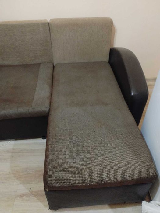Продавам ъглов диван