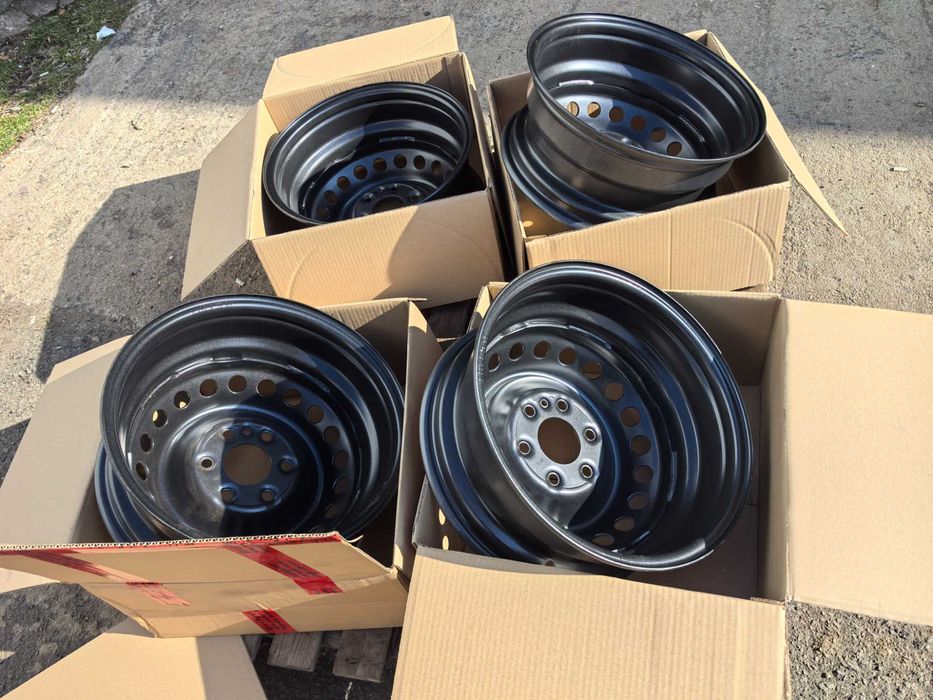 16 цола 6 х 125 мм Ивеко Дейли - Чисто нови