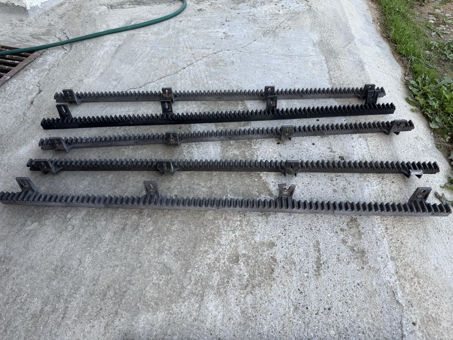 Cremaliere poarta culisantă