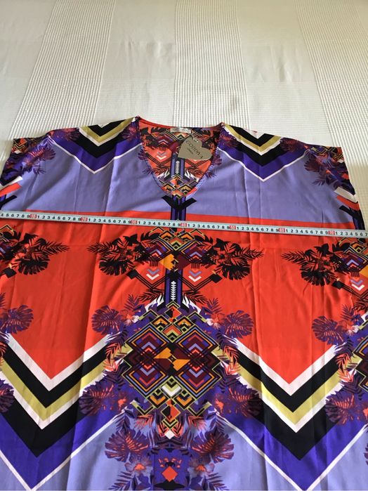 Дамска туника - многоцветна.