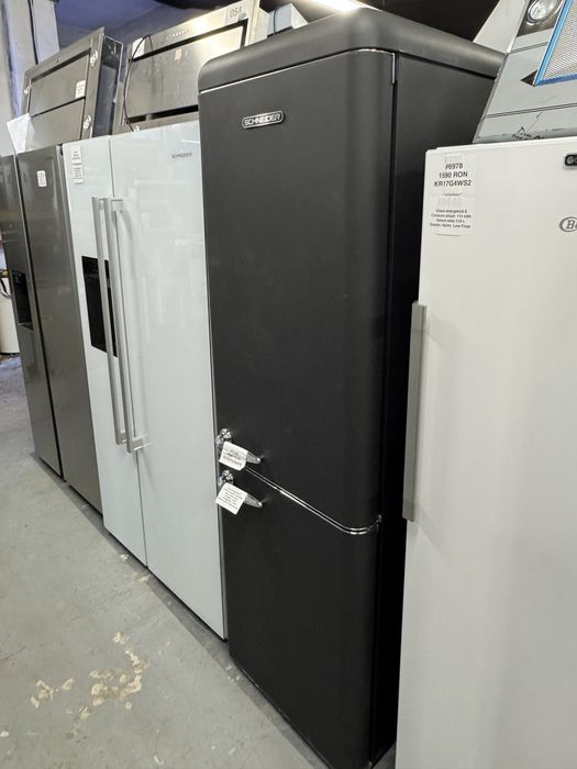 Combină frigorifică Schneider SCB315VNFB