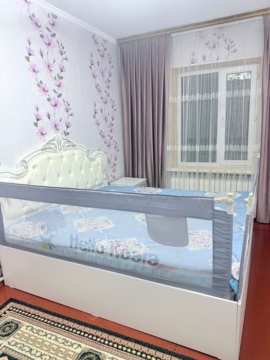 Кровать с матрасом