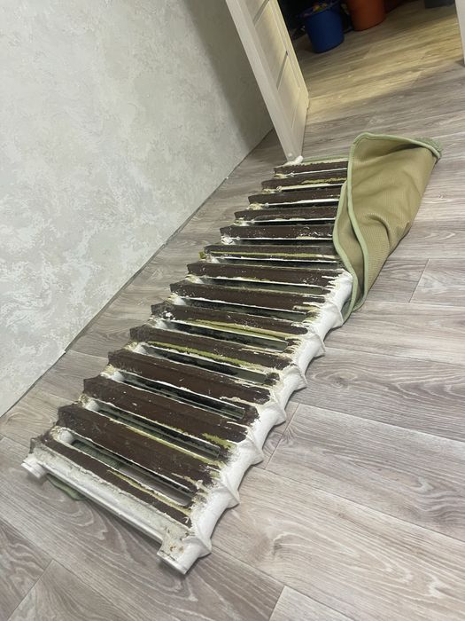 Продам Радиатор чугунный 14 секций