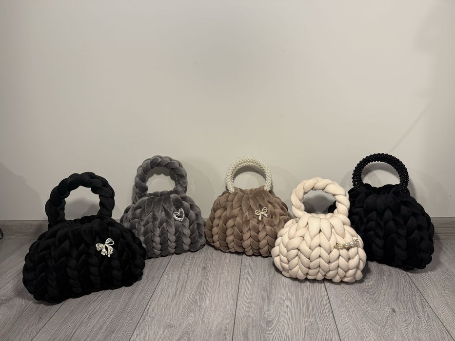 Чанта- ръчно плетена текстилна, пефректна за всеки повод и подарък