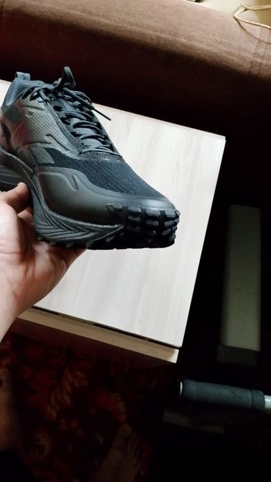 Кросовки черные Reebok