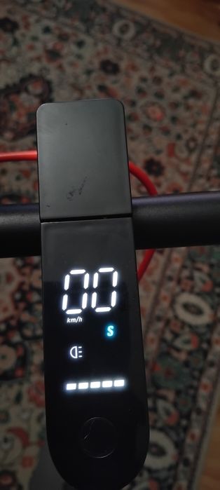 Самокат в хорошем состояние  . Продаём срочно