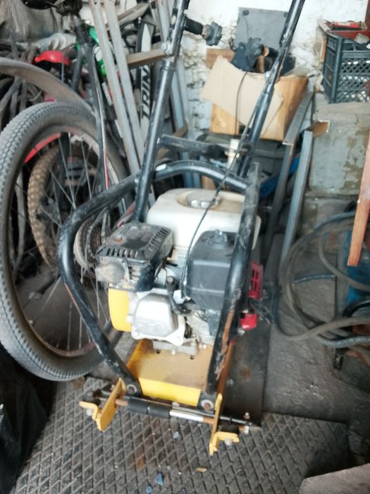 Продам трамбовшик