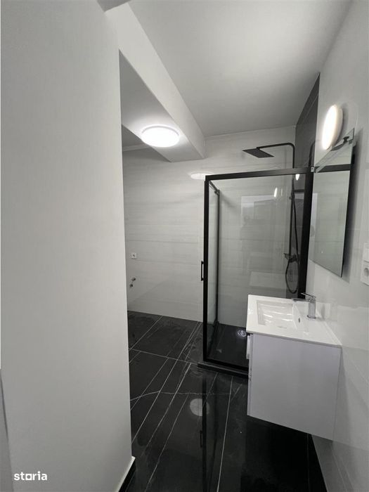 Apartament intabulat cu 2 camere si 2 balcoane pe Calea Surii Mici
