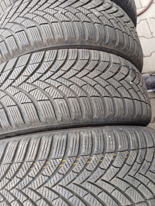 Гуми 205/55/16 Семперит