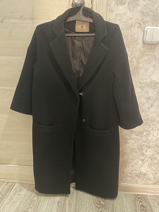 Пальто шерстяное