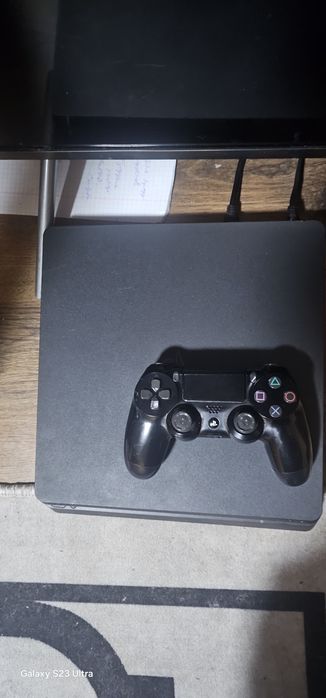 Продам плейстейшен 4