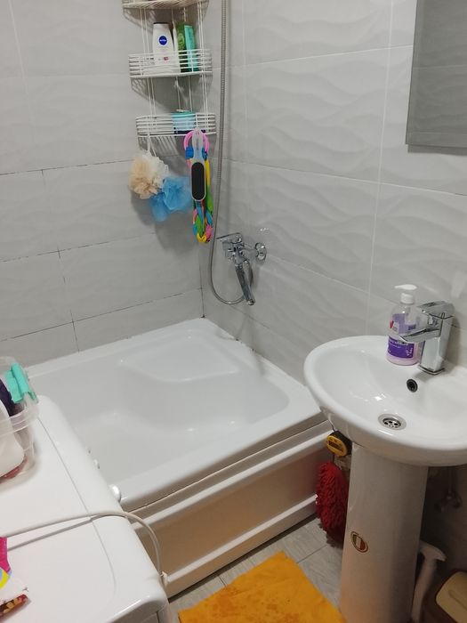 ПРОДАЁТСЯ
Яккасарой Шота Руставели
1/2/2
30 м2 + балкон
Евро ремонт +