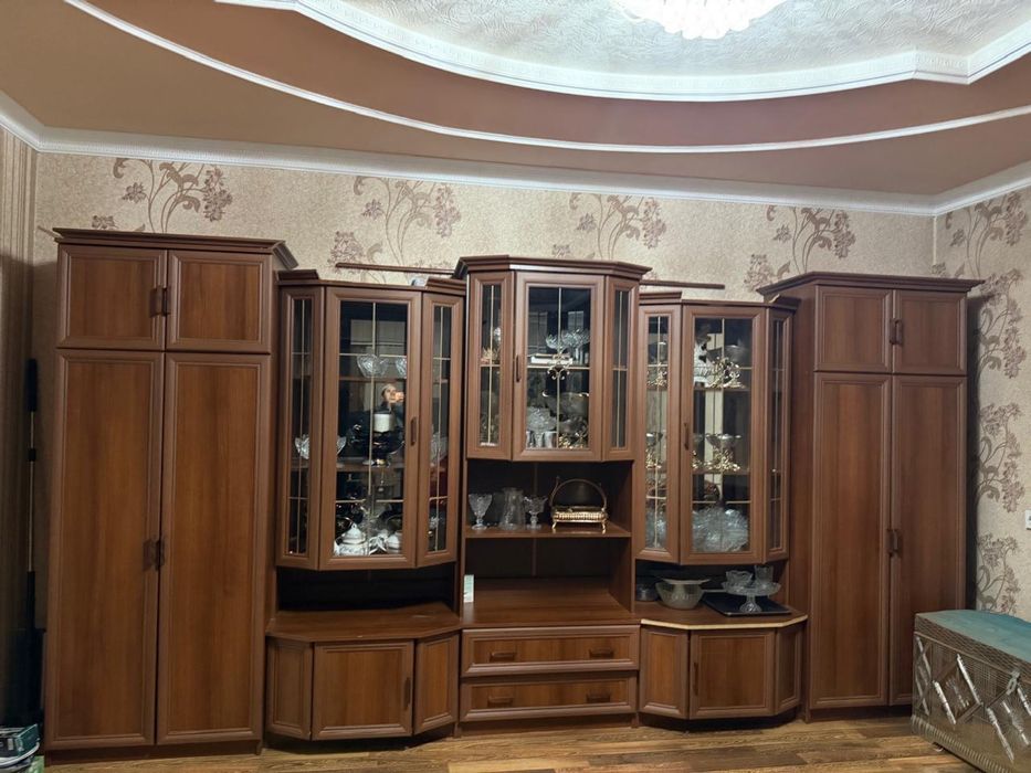 Стенка, мебель.