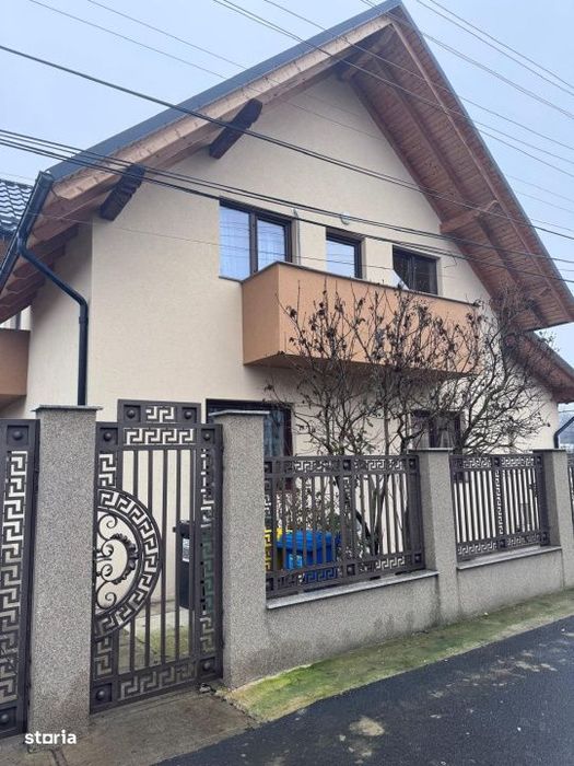 Casa individuala, teren 400mp, Radauti