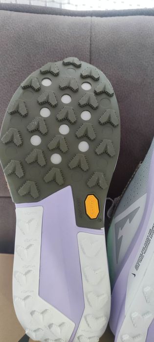 Nike Zoomx zegama trail2