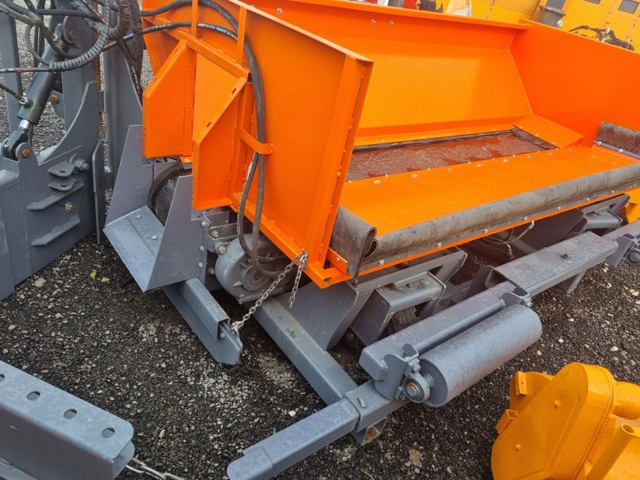 Road widener DLA distribuitor lateral acostament