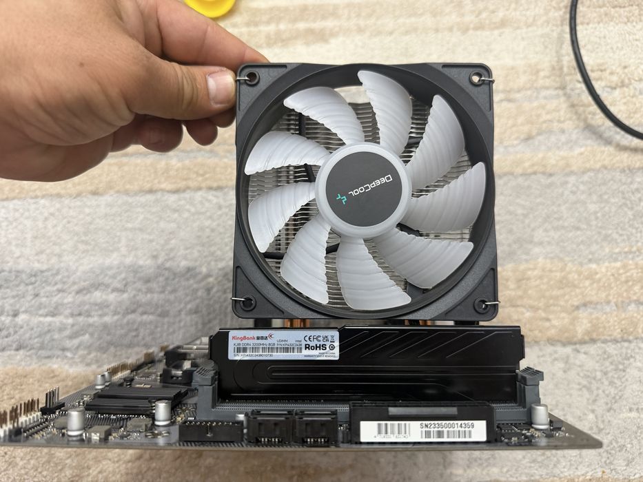Продам Core i5 12400 комплект