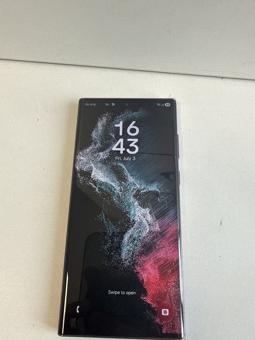 Samsung s22 ultra burgundy