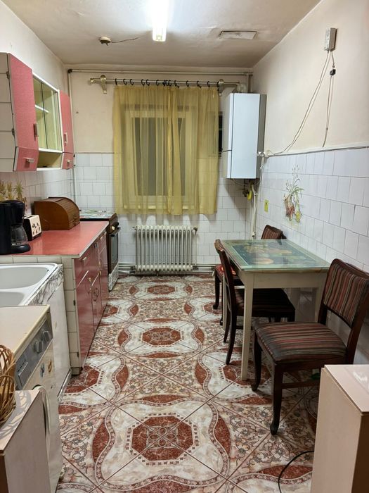 Vand apartament 3 camere vitro