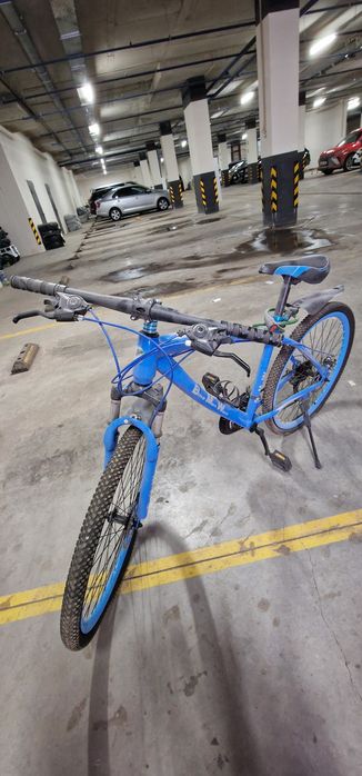 Велосипеды BMW, синий и белый