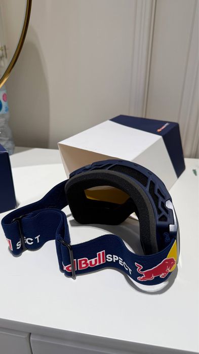 Очки RedBull новые