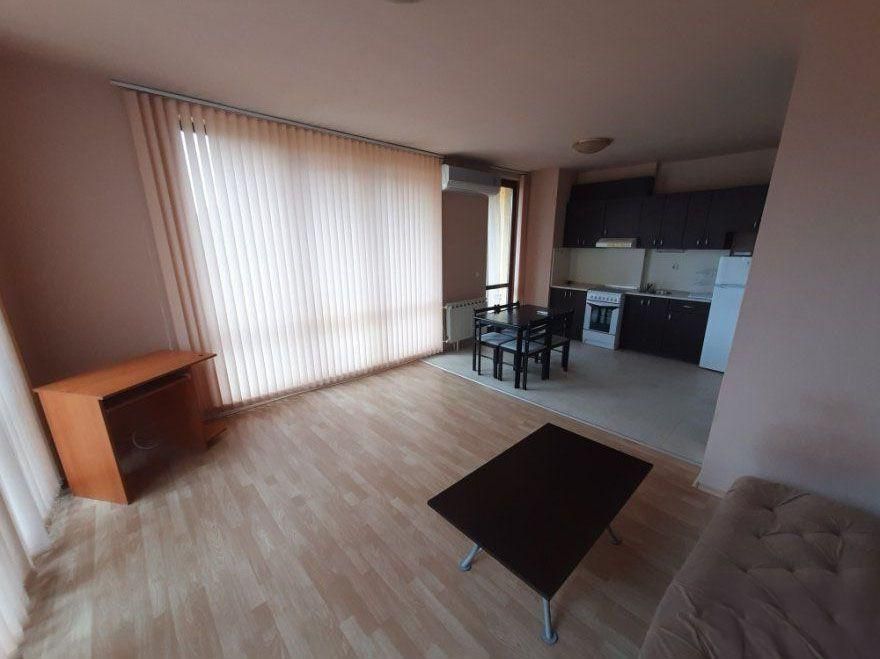 Двустаен апартамент в ж.к. Редута.