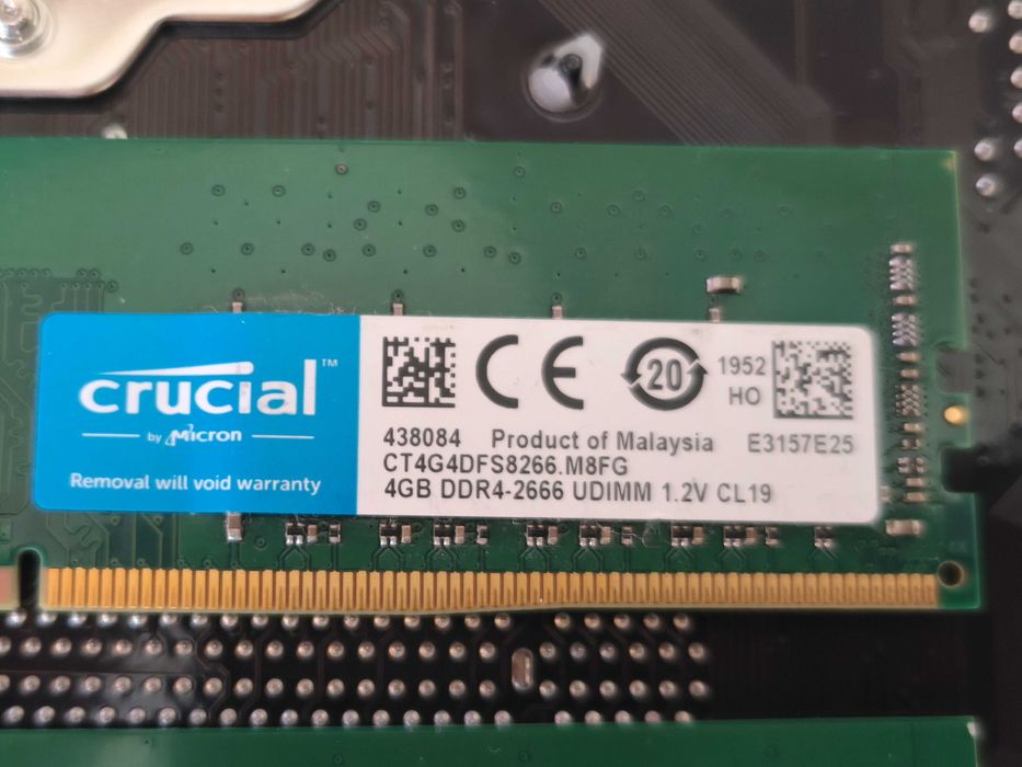 ddr4 Crucial [CT4G4DFS8266] 4x4 8 ГБ
