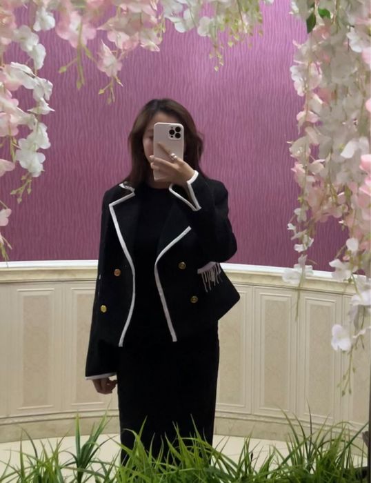 Стильный новый пиджак