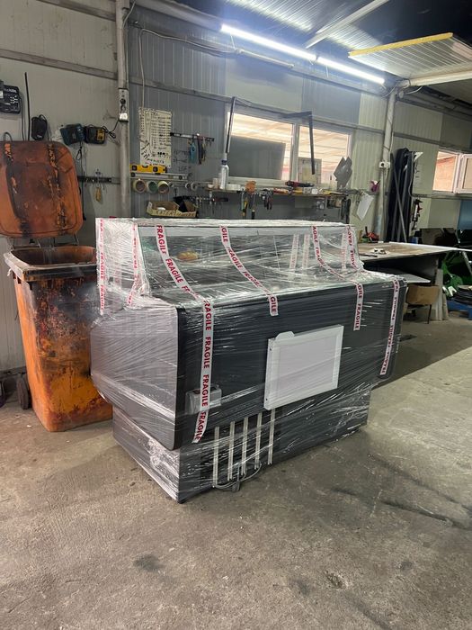 Vitrina frigorifica pentru alimente