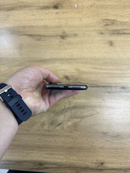 iPhone 11 64GB Black