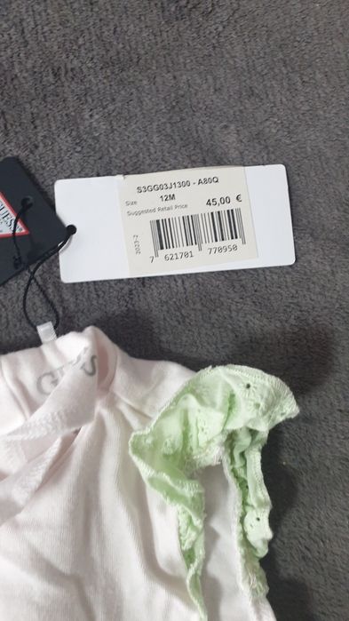Rochita Guess, noua cu etichetă. 12 luni.