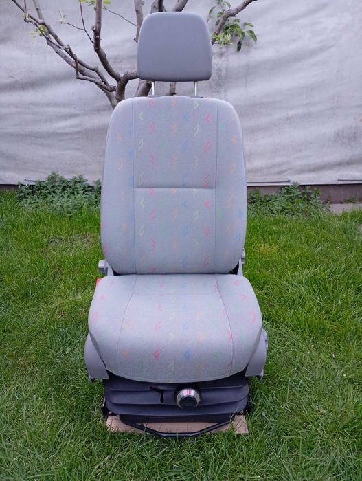 Scaun CONFORT pe PERNA de AER Mercedes SPRINTER Vw Crafter Sofer ca NOU