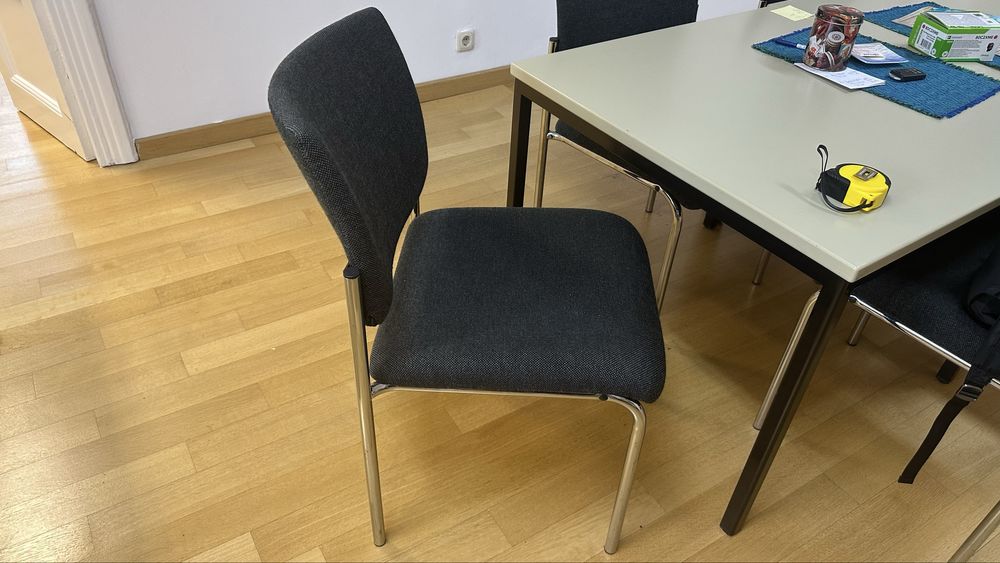 6 scaune / pentru masa / 30 lei/bucata
