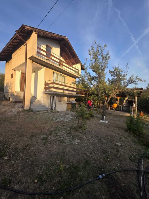 Продава се Къща в София, 7-ми 11-ти километър - 150 кв.м за 1300 €/кв.м - Снимка #2