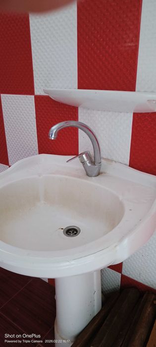 Chiuveta și vas wc