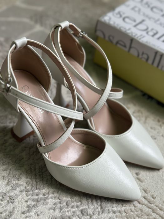 Женская обувь туфли Актобе